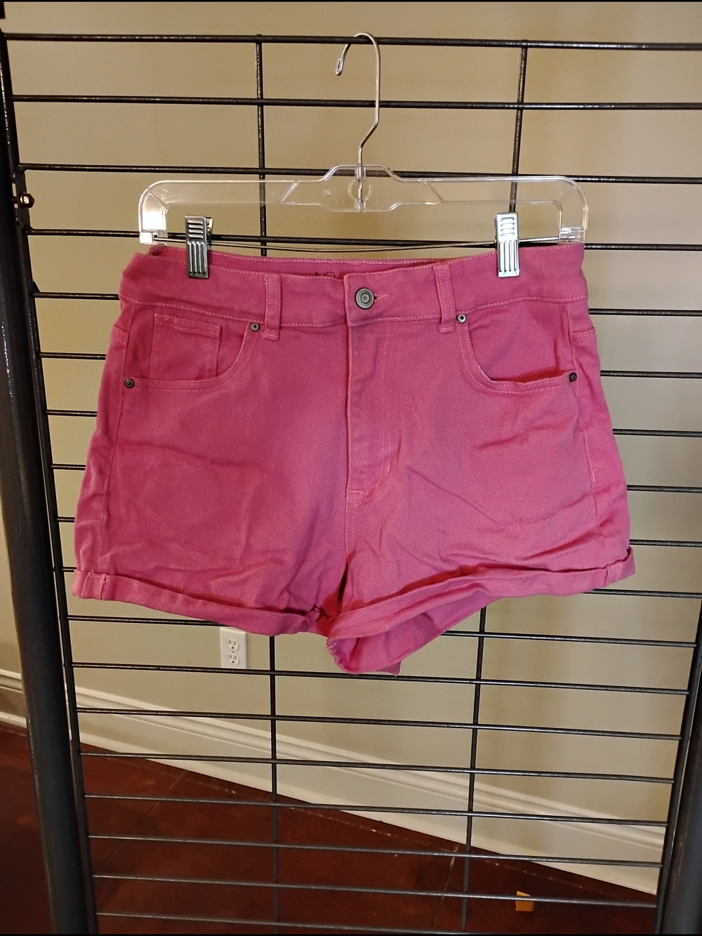 No Boundaries Pink Denim Jean Shorts Rolled Hem Five Pocket Womens Casual Summer